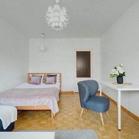 2 Bedroom Apt In Heart Of Warsaw Zgoda 9 Tv70 ภายนอก รูปภาพ