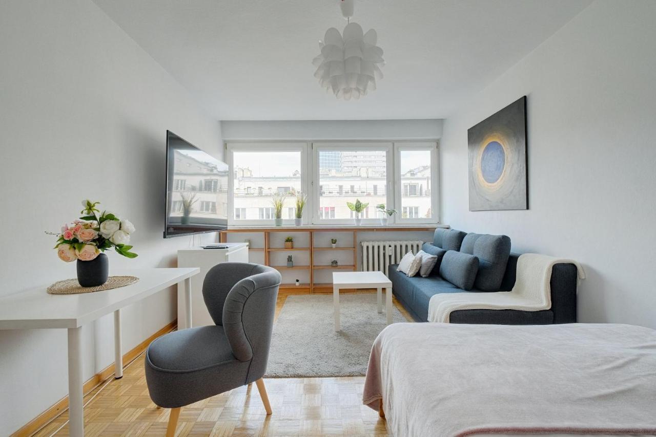 2 Bedroom Apt In Heart Of Warsaw Zgoda 9 Tv70 ภายนอก รูปภาพ