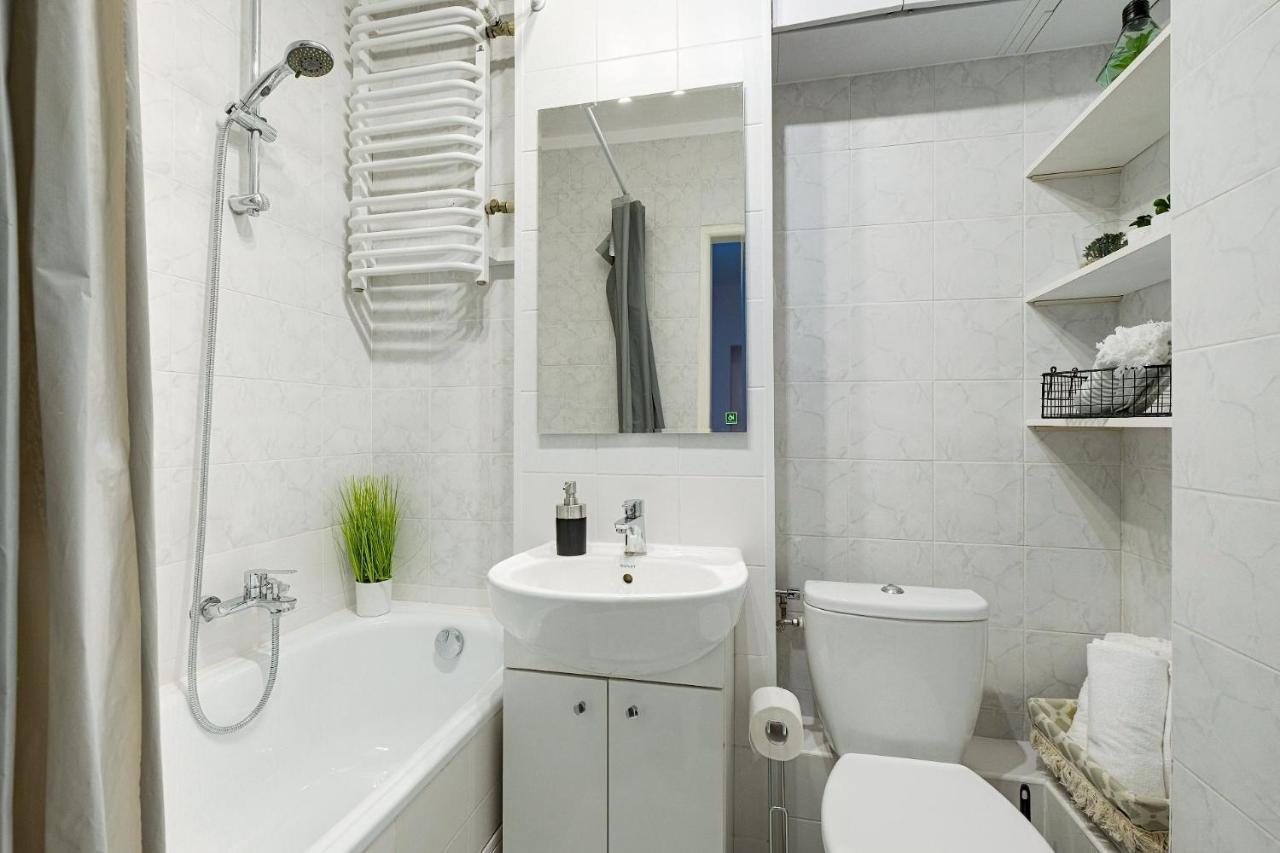 2 Bedroom Apt In Heart Of Warsaw Zgoda 9 Tv70 ภายนอก รูปภาพ
